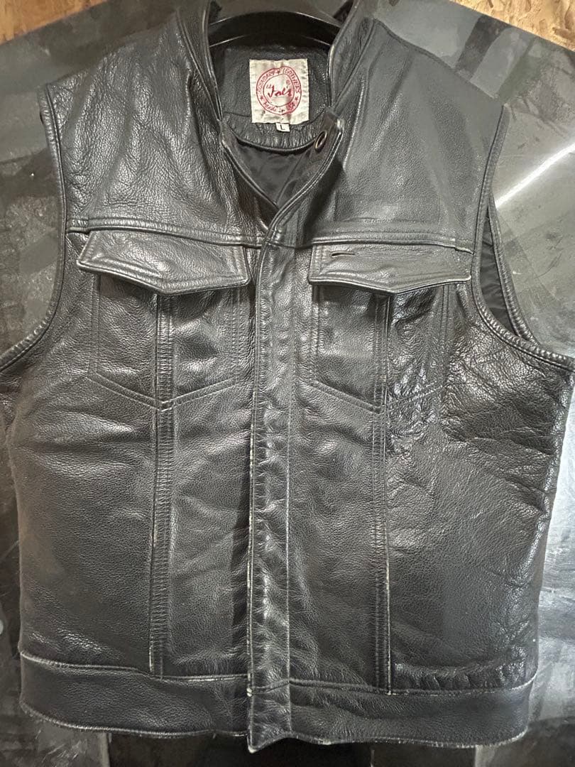入手困難　レザーベスト　バイカーベスト